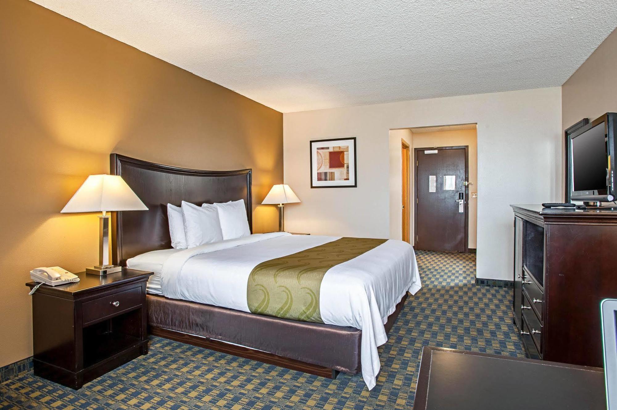 Quality Inn & Suites Kenedy - Karnes City Exterior foto